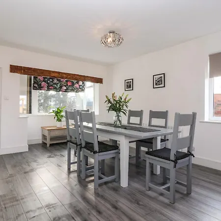 Holiday home Fox Retreat Ganton